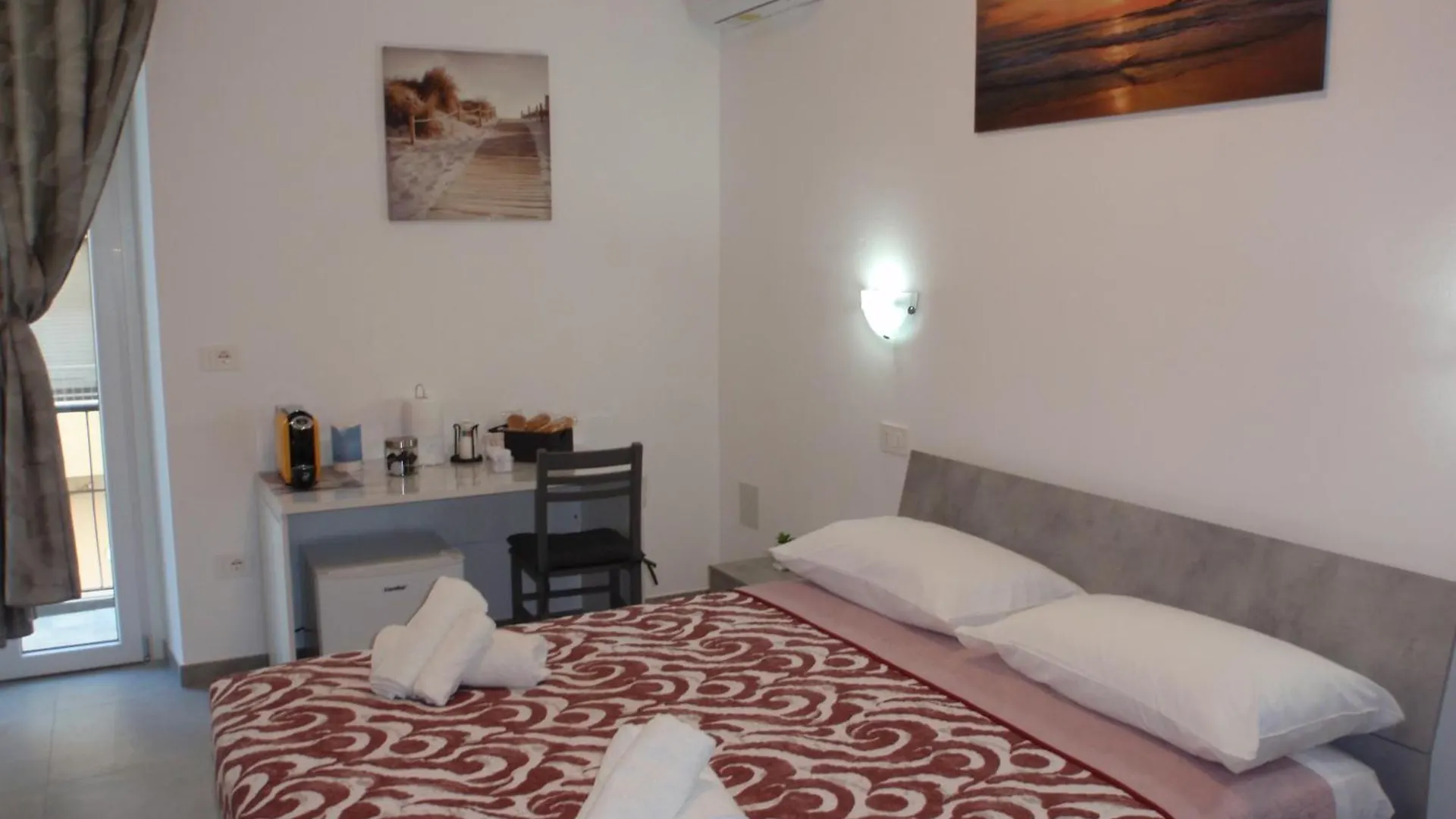 Seunis Rooms Alghero 0*,  İtalya