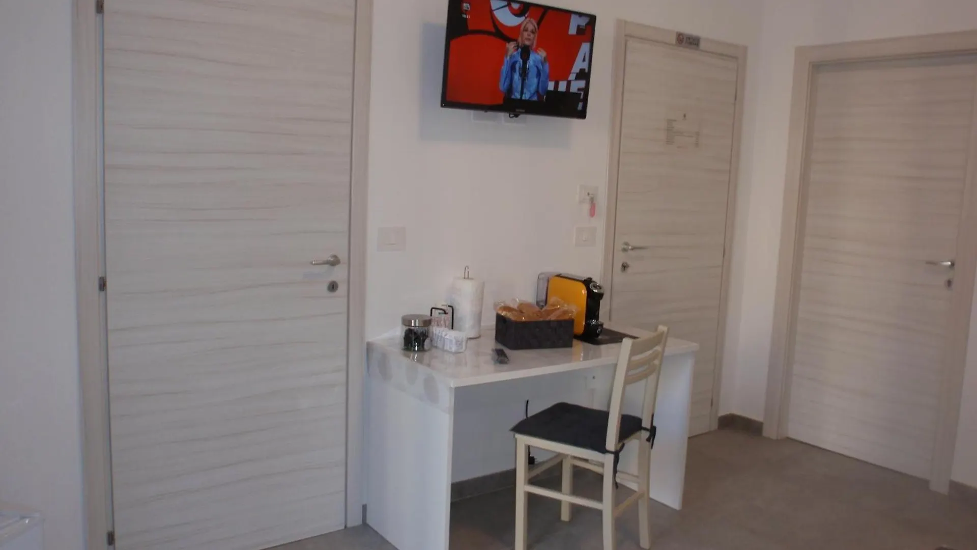 Гостевой дом Seunis Rooms Альгеро